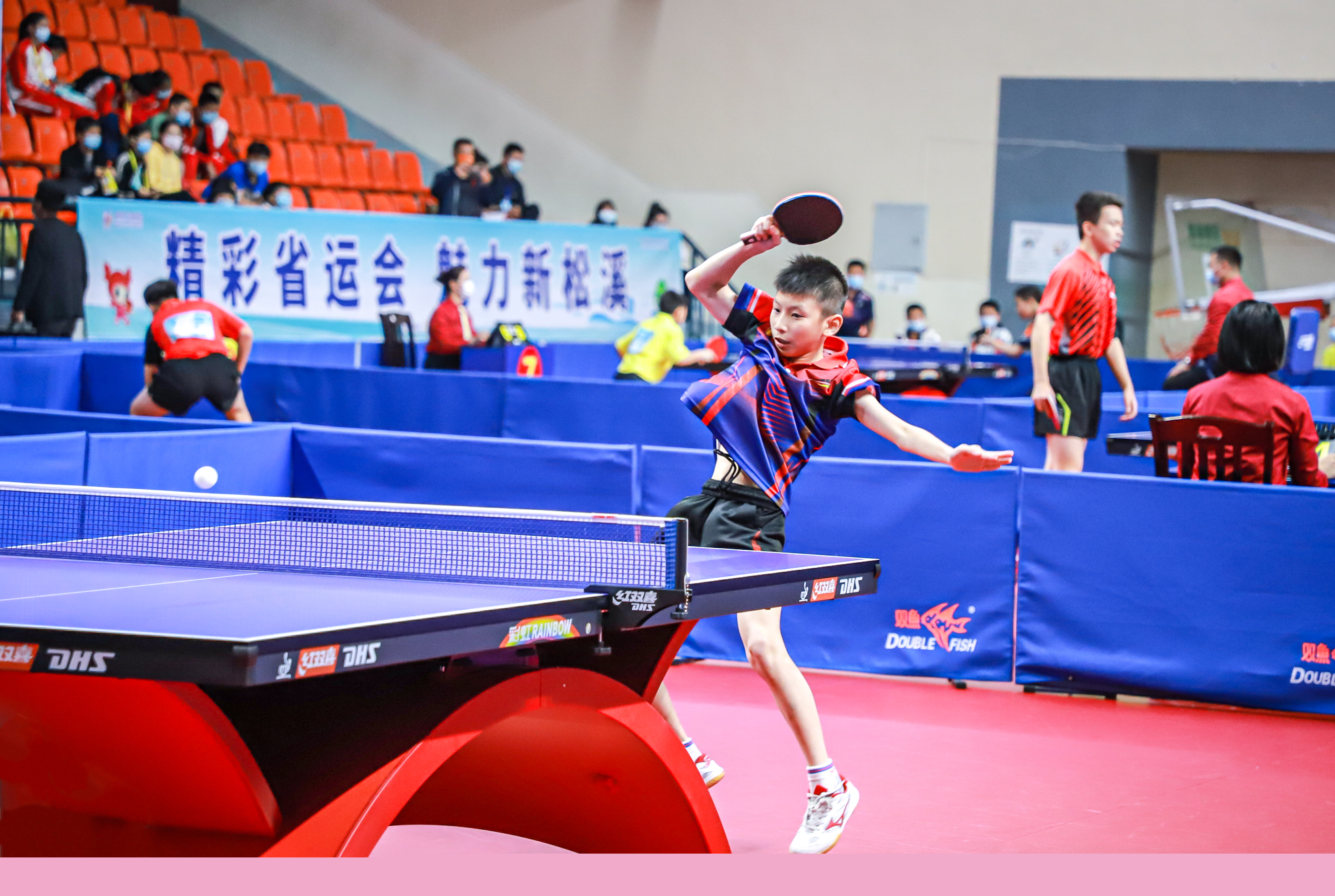 在自由式滑 在自由式滑